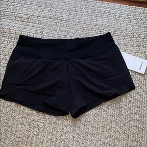 BRAND NEW speed up  luluemon shorts size 8✨